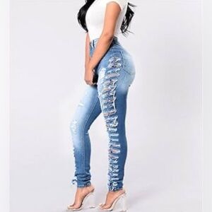 NWT M.A.P Most Attractive People Super High Rise Destroyed Skinny Jeans